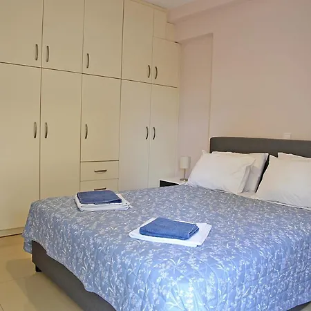 2 Bedroom Near The Athens Airport,