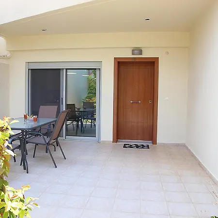 2 Bedroom Near The Athens Airport, Apartment